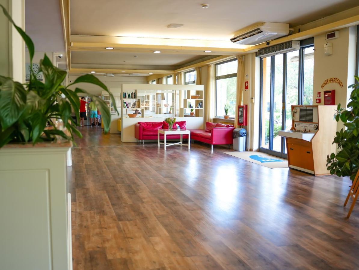 Hotel Regent Пескара Екстериор снимка